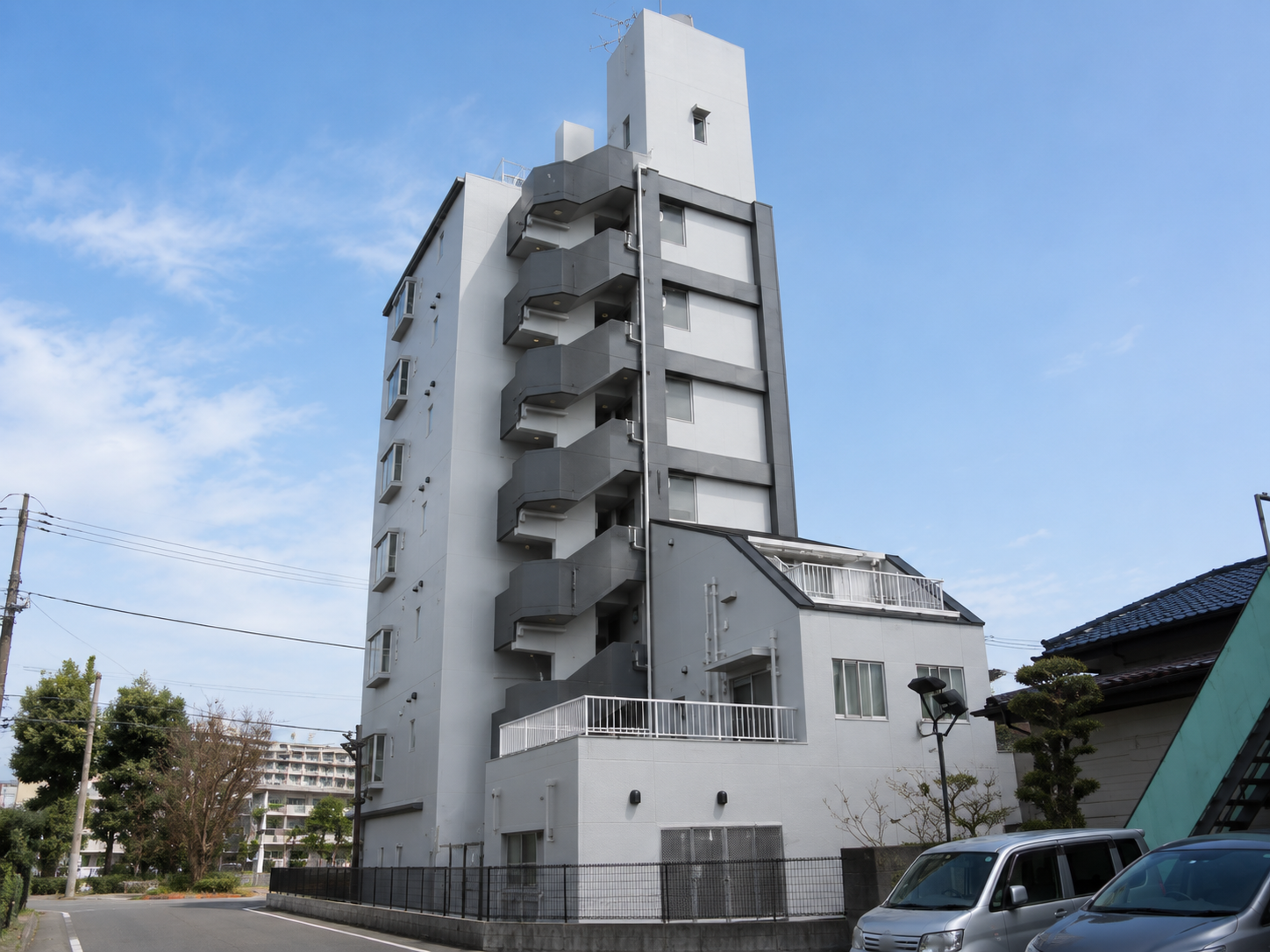 平塚市マンション外壁塗装・防水工事｜劣化外壁を改善し耐久性向上