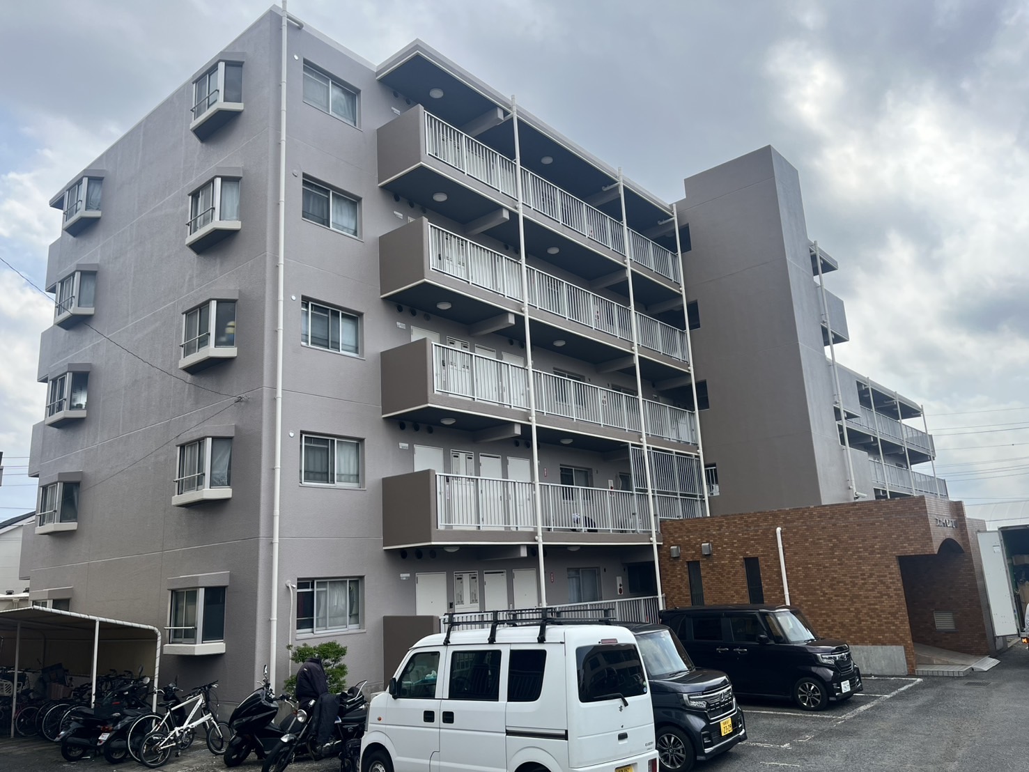 海老名市マンション外壁塗装・防水工事｜大規模修繕で劣化外壁を改善
