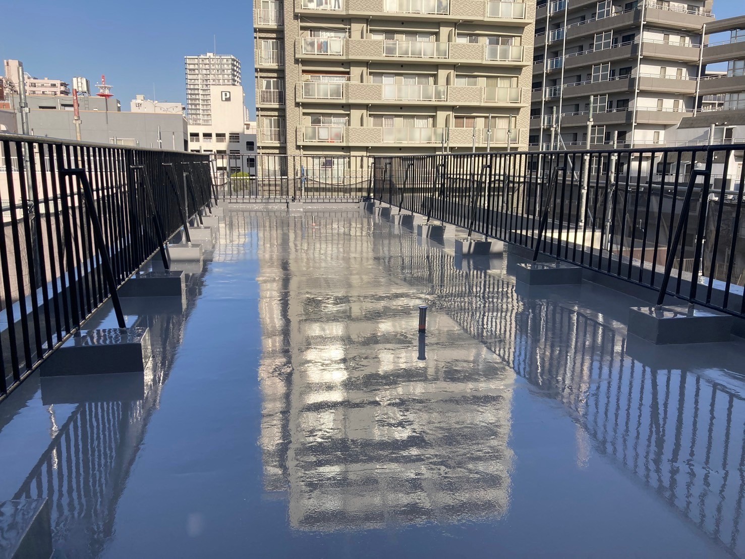 平塚市 ビル防水工事｜屋上防水改修施工事例（雨漏り対策）